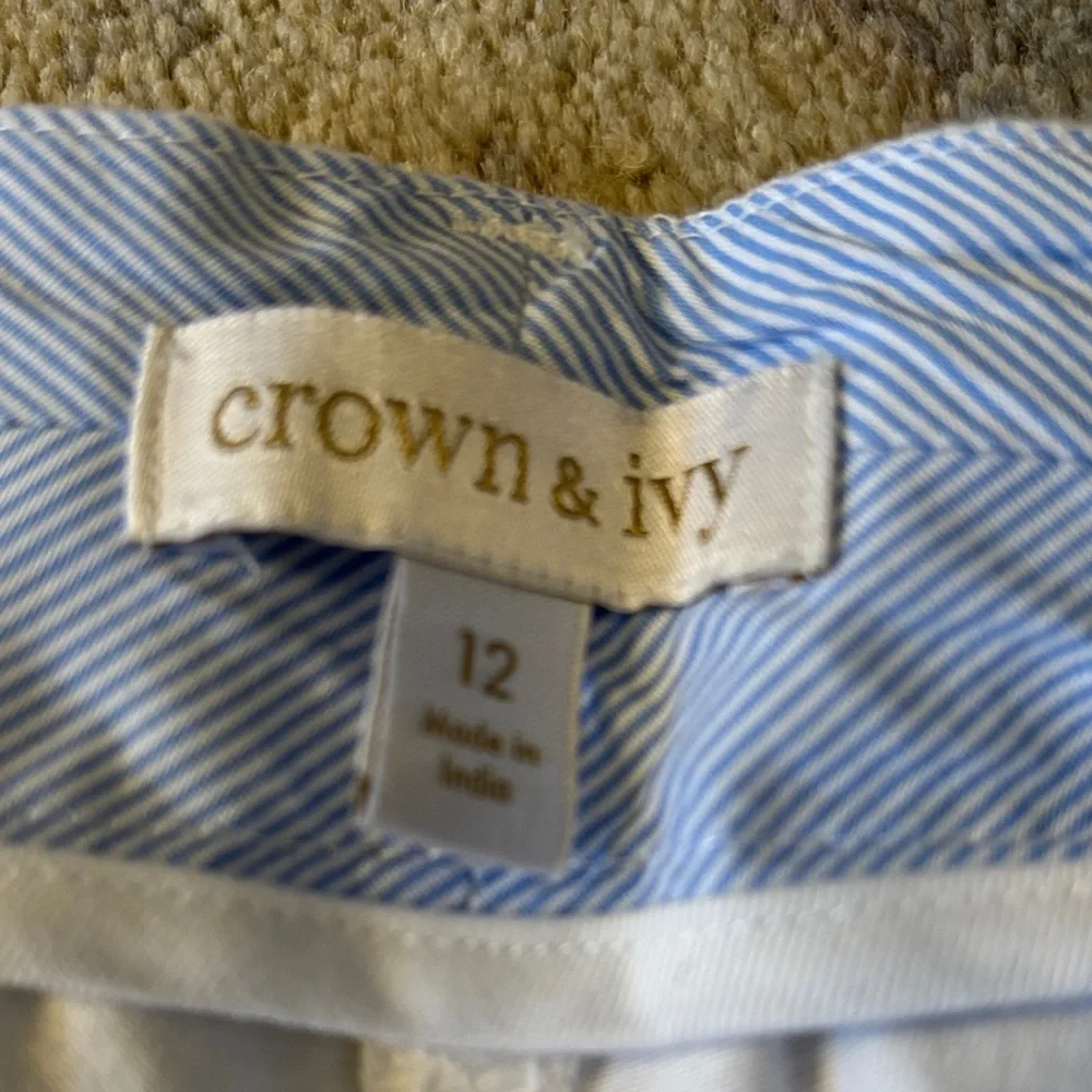 Crown & Ivy white wide leg crop pants